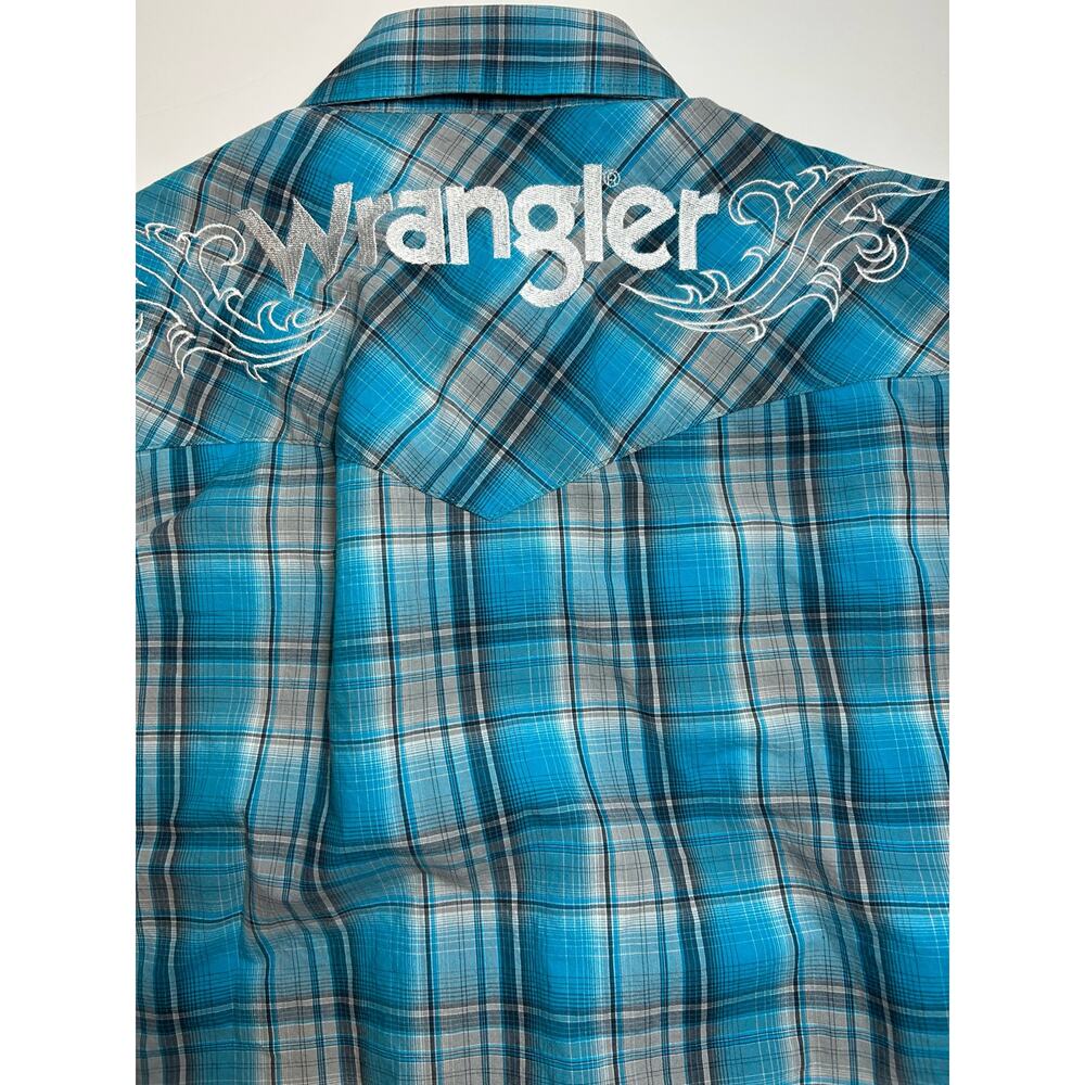 Wrangler Men's Size Medium Pearl Buttons Vintage Button Down